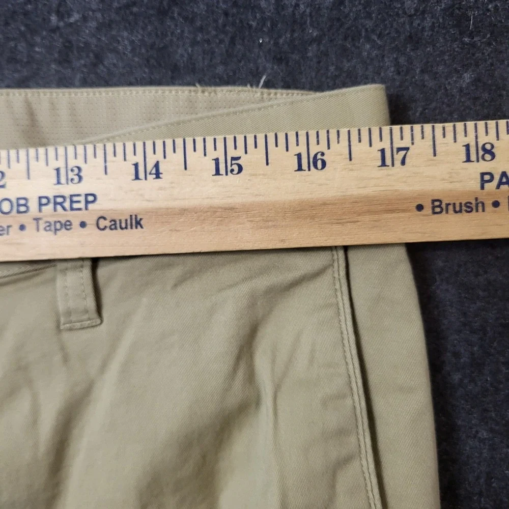 Fabletics The One Pant Mens 34x34 Khaki Tan Stretch Chino PT2354910-3487-34034